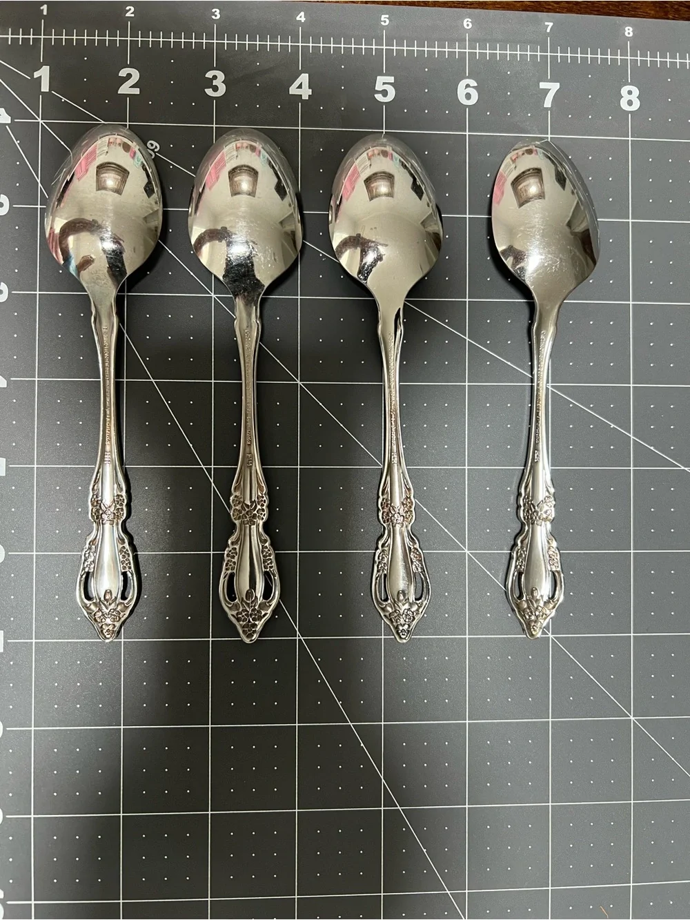 Vintage Oneida Brahms Deluxe Stainless Teaspoon set of 4